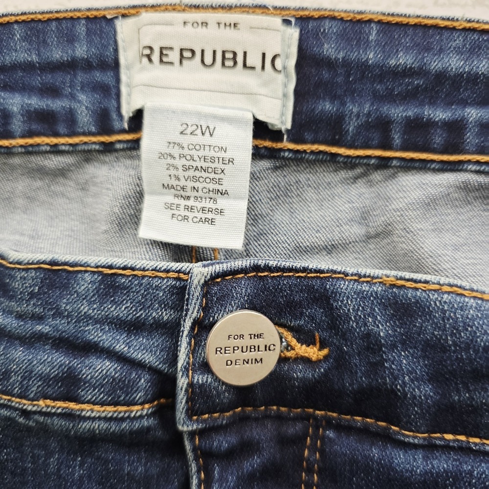 For The Republic NWT Women's Stretch Denim Capri Fringed Hem Sz 22W - Picture 5 of 5